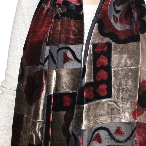 Italian Silk Velvet Burnout Scarf Floral Paisley Heart Black Red Green - Picture 2 of 12